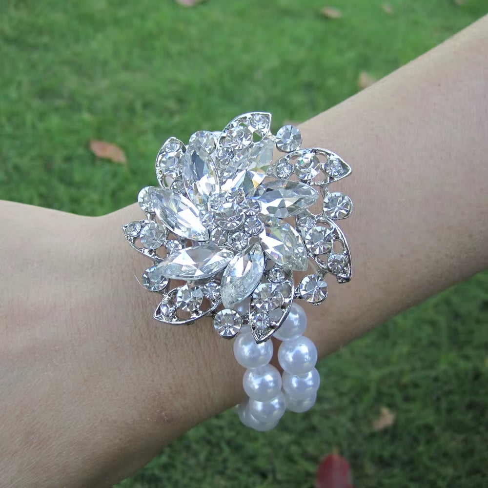 Luxury Rhinestone Prom Wrist Flower Pearl Bridesmaid Bracelet Crystal Wedding Wrist Corsage Brooch Corsage